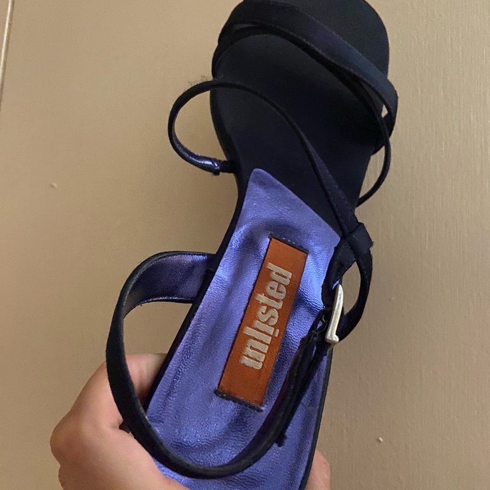Unlisted vintage heels